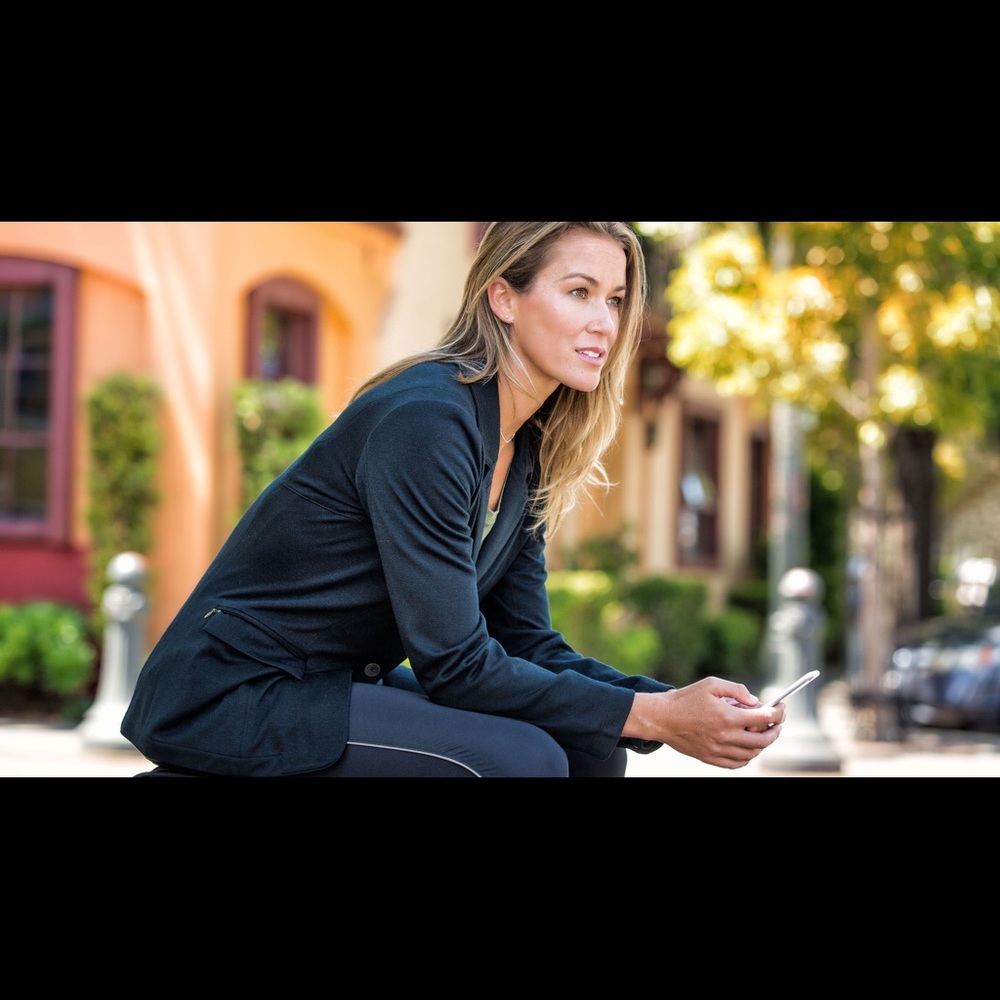 100% Merino Wool Travel Blazer